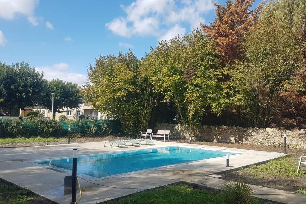 Demeure En Pierre Avec Piscine Privee Villa Etauliers Eksteriør bilde